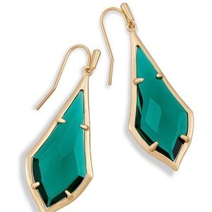 Excellent condition!

Kendra Scott Olivia emerald green earrings. Gold setting.